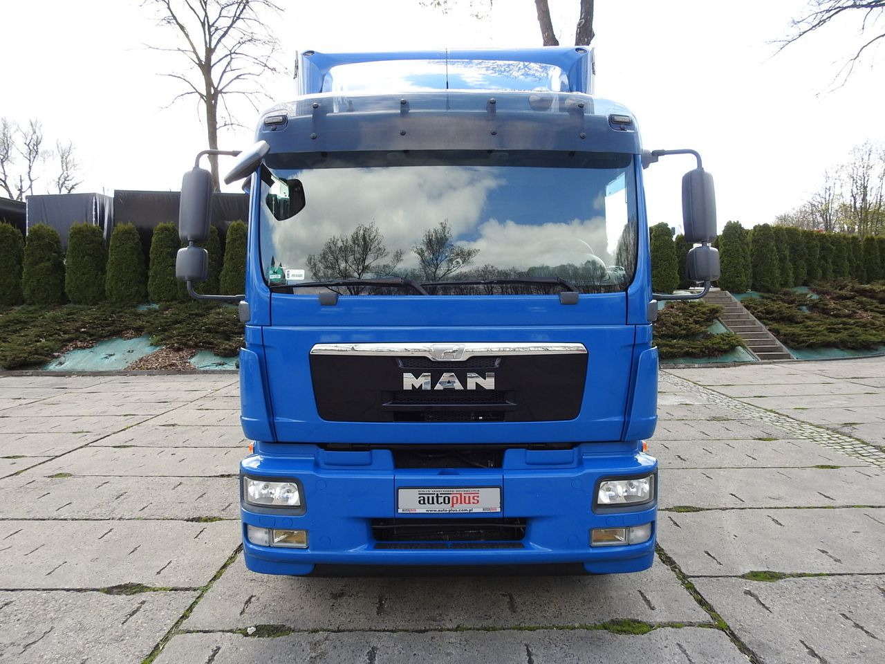 MAN TGM 15.290 TARPAULIN LIFT 18 PALLETS CRUISE CONTROL TWIN WHEELS AIR CONDITIONING 290HP - شاحنة مغلقة بستائر جانبية: صورة 5 MAN TGM 15.290 TARPAULIN LIFT 18 PALLETS CRUISE CONTROL TWIN WHEELS AIR CONDITIONING 290HP - شاحنة مغلقة بستائر جانبية: صورة 5