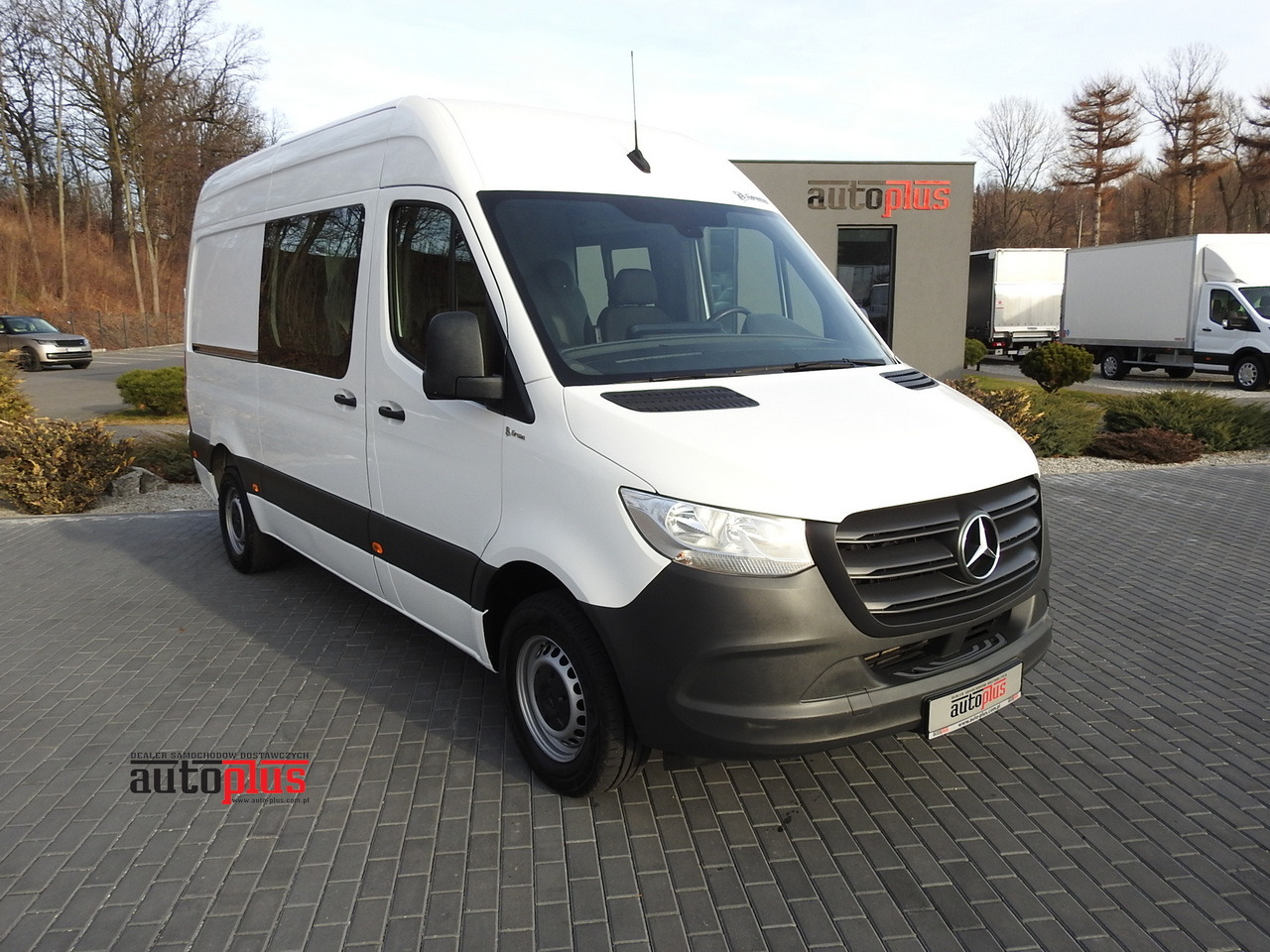 MERCEDES SPRINTER 314 BOX DELIVERY VAN 6 SEATS CRUISE CONTROL AIR CONDITIONING 140HP - فان: صورة 1 MERCEDES SPRINTER 314 BOX DELIVERY VAN 6 SEATS CRUISE CONTROL AIR CONDITIONING 140HP - فان: صورة 1