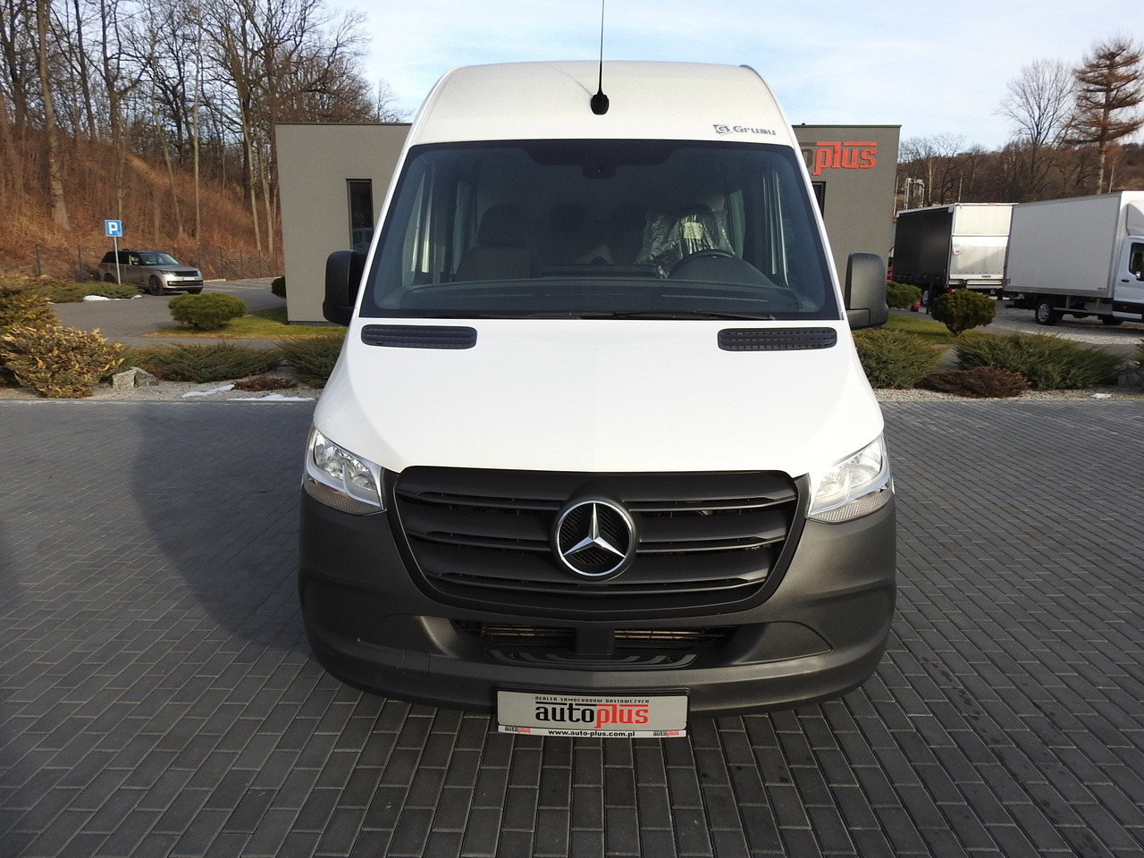 MERCEDES SPRINTER 314 BOX DELIVERY VAN 6 SEATS CRUISE CONTROL AIR CONDITIONING 140HP - فان: صورة 5 MERCEDES SPRINTER 314 BOX DELIVERY VAN 6 SEATS CRUISE CONTROL AIR CONDITIONING 140HP - فان: صورة 5