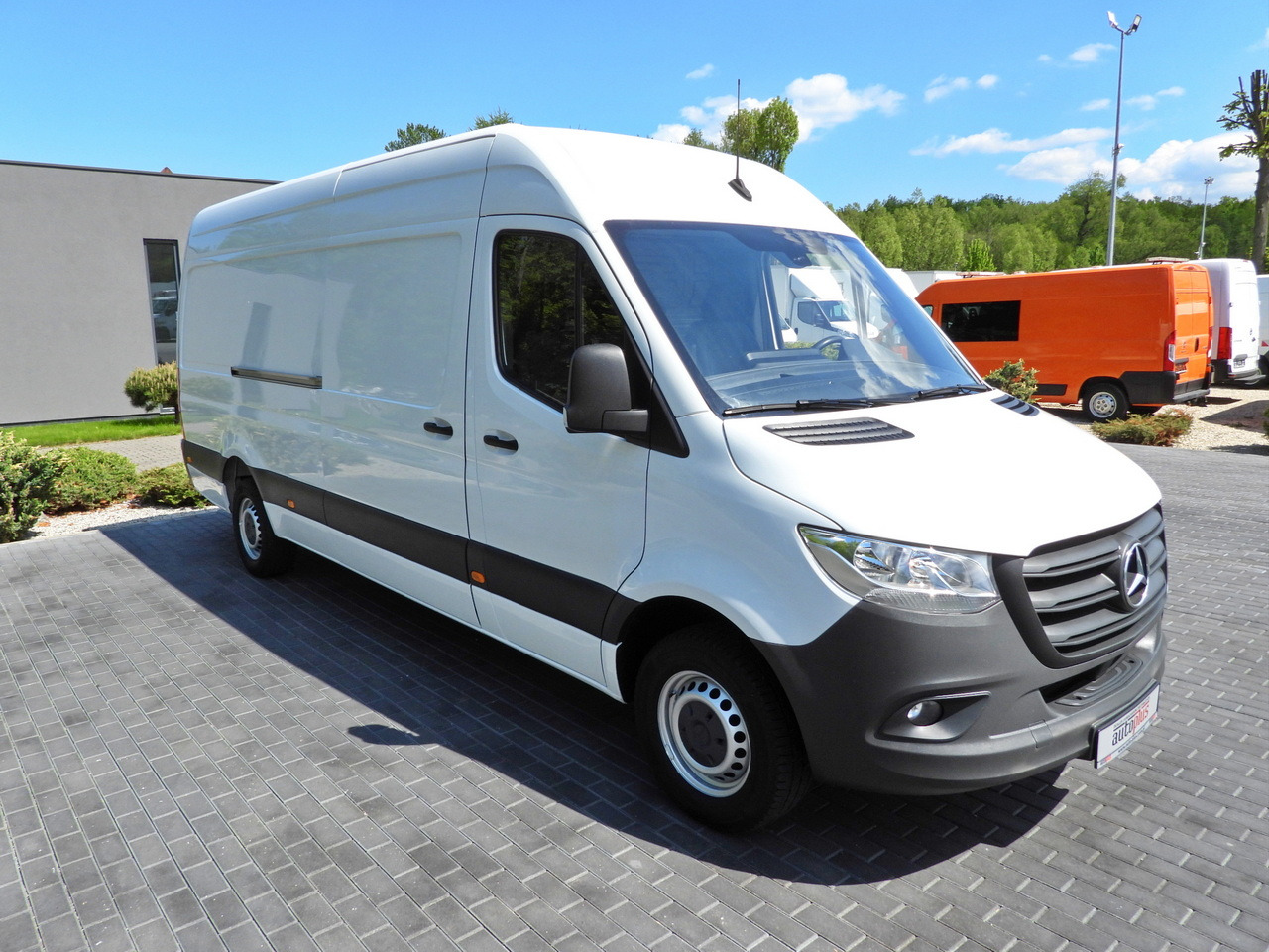 MERCEDES SPRINTER 316 VAN AIR CONDITIONING 165HP - فان: صورة 4 MERCEDES SPRINTER 316 VAN AIR CONDITIONING 165HP - فان: صورة 4