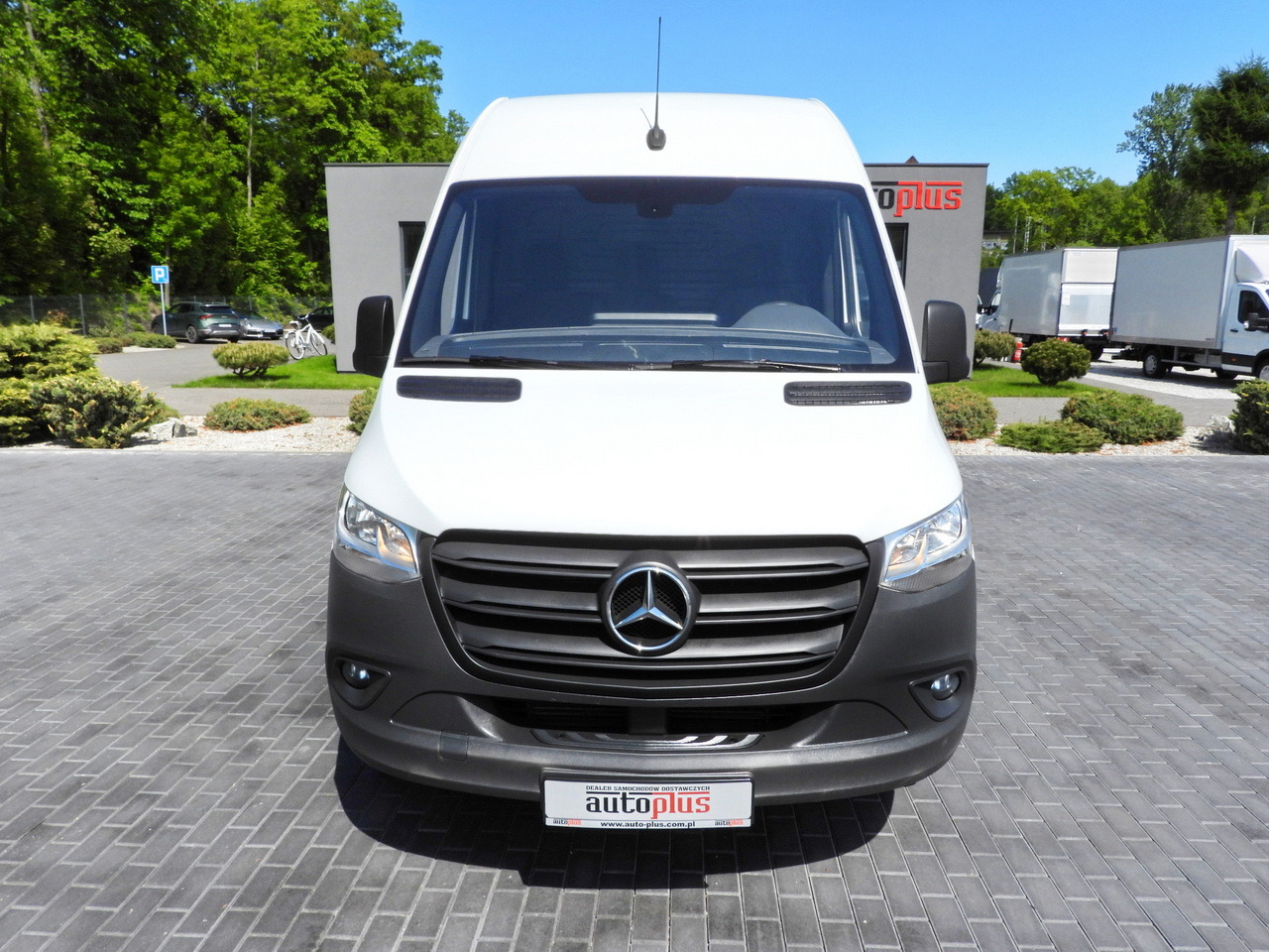 MERCEDES SPRINTER 316 VAN AIR CONDITIONING 165HP - فان: صورة 5 MERCEDES SPRINTER 316 VAN AIR CONDITIONING 165HP - فان: صورة 5
