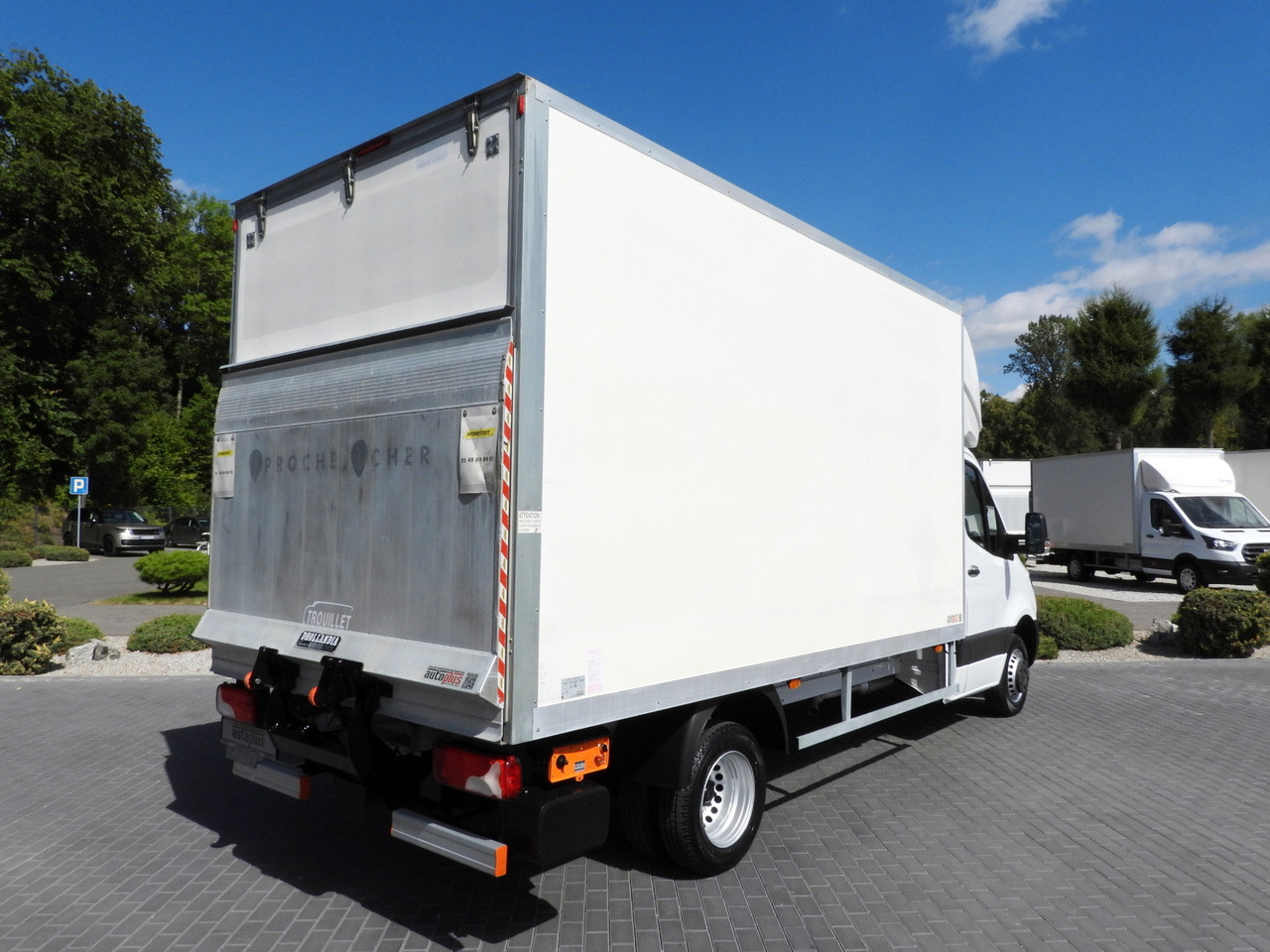 MERCEDES SPRINTER 514 BOX LIFT 8 PALLETS CRUISE CONTROL TWIN WHEELS AIR CONDITIONING 140HP - شاحنة بصندوق مغلق: صورة 3 MERCEDES SPRINTER 514 BOX LIFT 8 PALLETS CRUISE CONTROL TWIN WHEELS AIR CONDITIONING 140HP - شاحنة بصندوق مغلق: صورة 3