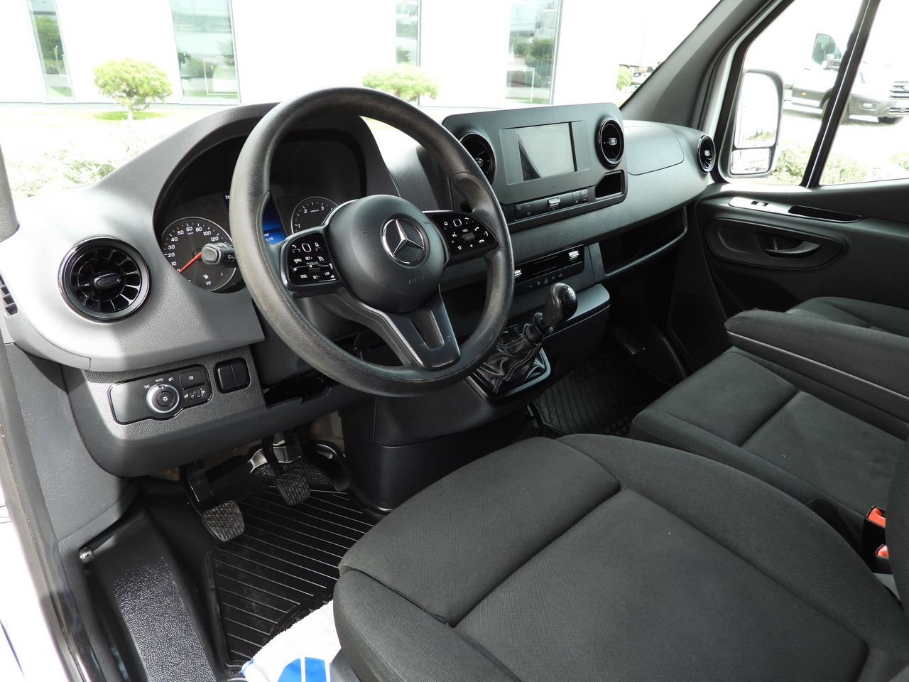 MERCEDES SPRINTER 516 TIPPER CRUISE CONTROL TWIN WHEELS AIR CONDITIONING 160HP - قلاب صغير: صورة 2 MERCEDES SPRINTER 516 TIPPER CRUISE CONTROL TWIN WHEELS AIR CONDITIONING 160HP - قلاب صغير: صورة 2