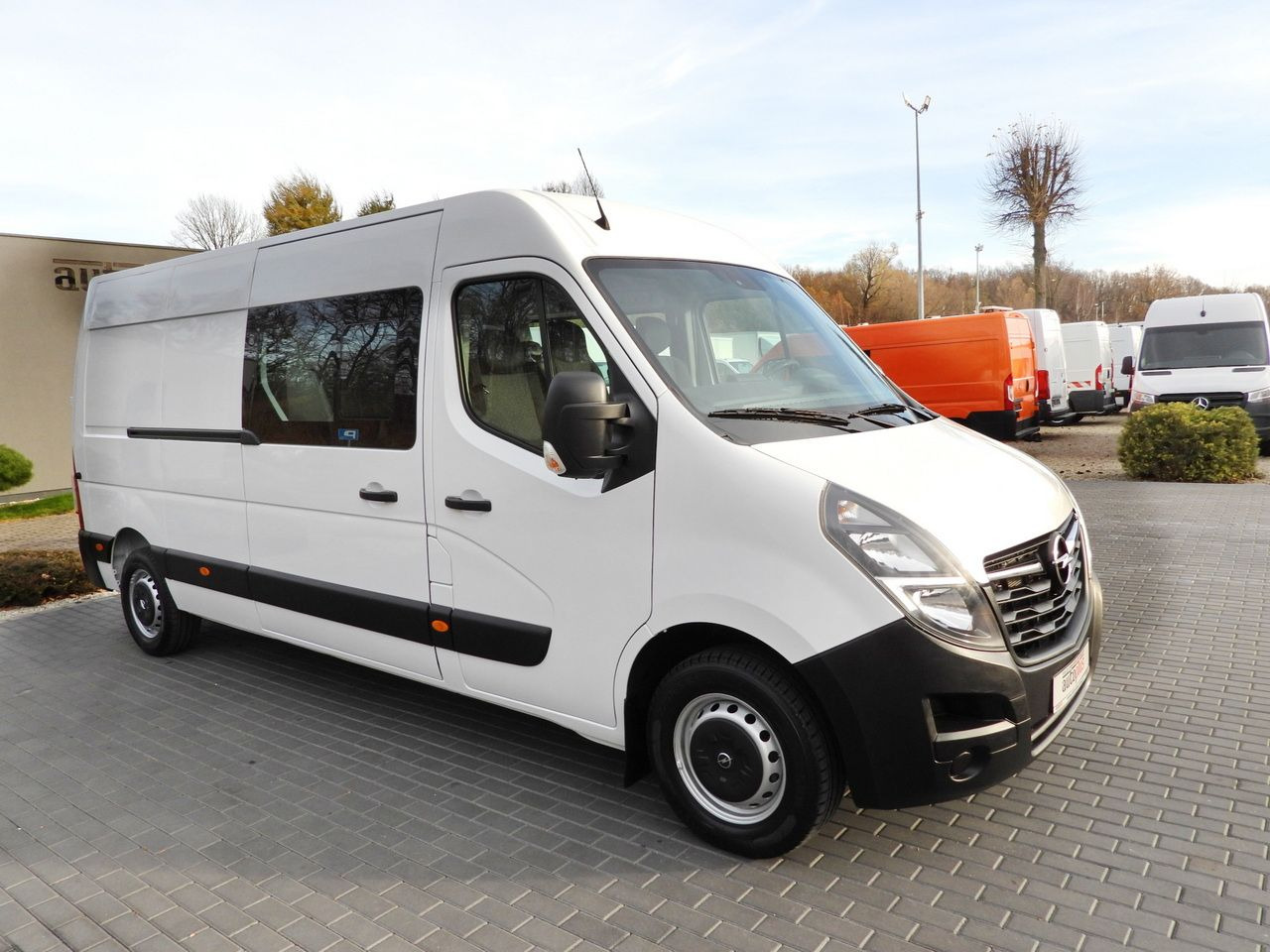 OPEL MOVANO BOX DELIVERY VAN 7 SEATS LED LIGHTS 135HP - فان: صورة 4 OPEL MOVANO BOX DELIVERY VAN 7 SEATS LED LIGHTS 135HP - فان: صورة 4