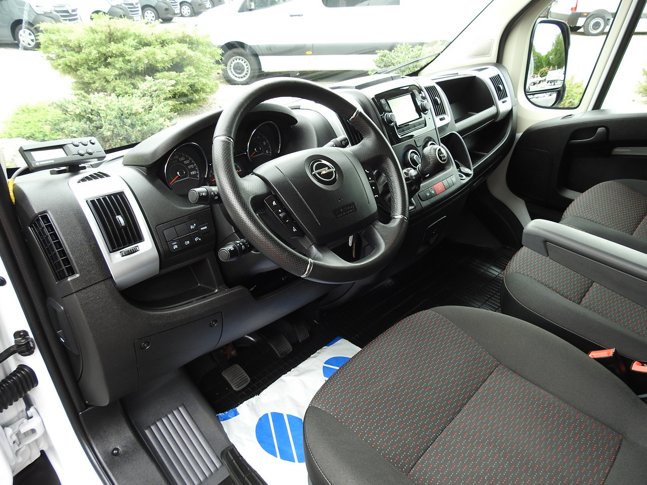 OPEL MOVANO REFRIGERATOR VAN 0*C HEATING FUNCTION AIR CONDITIONING 140HP - شاحنة توصيل مبردة: صورة 2 OPEL MOVANO REFRIGERATOR VAN 0*C HEATING FUNCTION AIR CONDITIONING 140HP - شاحنة توصيل مبردة: صورة 2