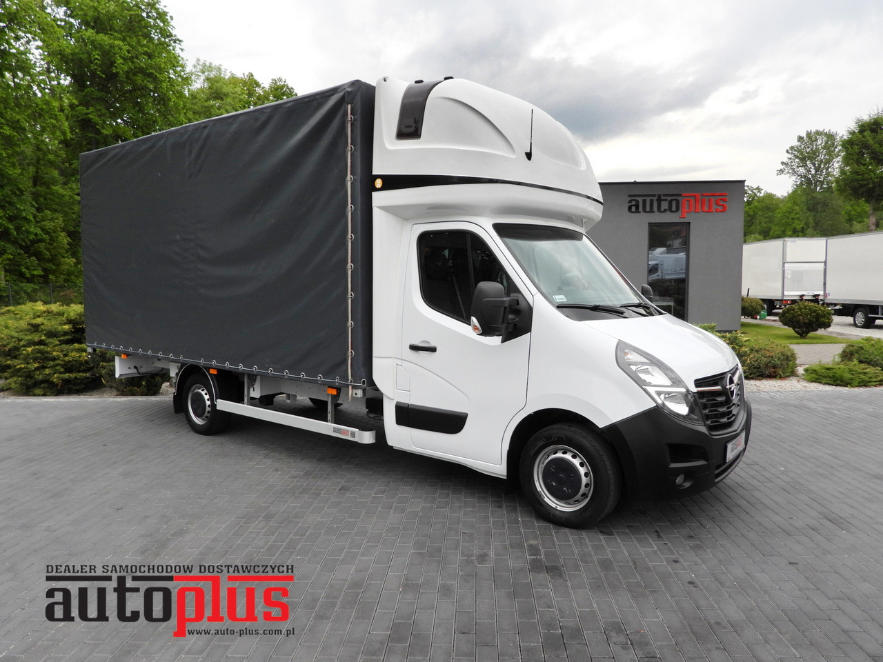 OPEL MOVANO TARPAULIN 10 PALLETS CRUISE CONTROL NAVIGATION LED LIGHTS PNEUMATICS AIR CONDITIONING 165HP - شاحنة مغلقة بستائر جانبية: صورة 1 OPEL MOVANO TARPAULIN 10 PALLETS CRUISE CONTROL NAVIGATION LED LIGHTS PNEUMATICS AIR CONDITIONING 165HP - شاحنة مغلقة بستائر جانبية: صورة 1