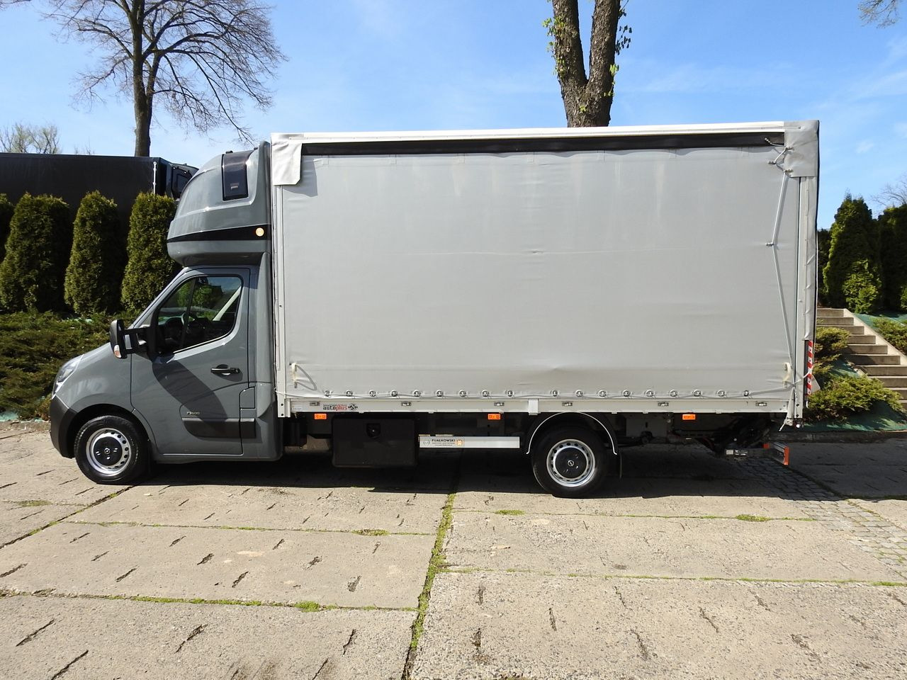 شاحنة مغلقة بستائر جانبية OPEL MOVANO: صورة 9