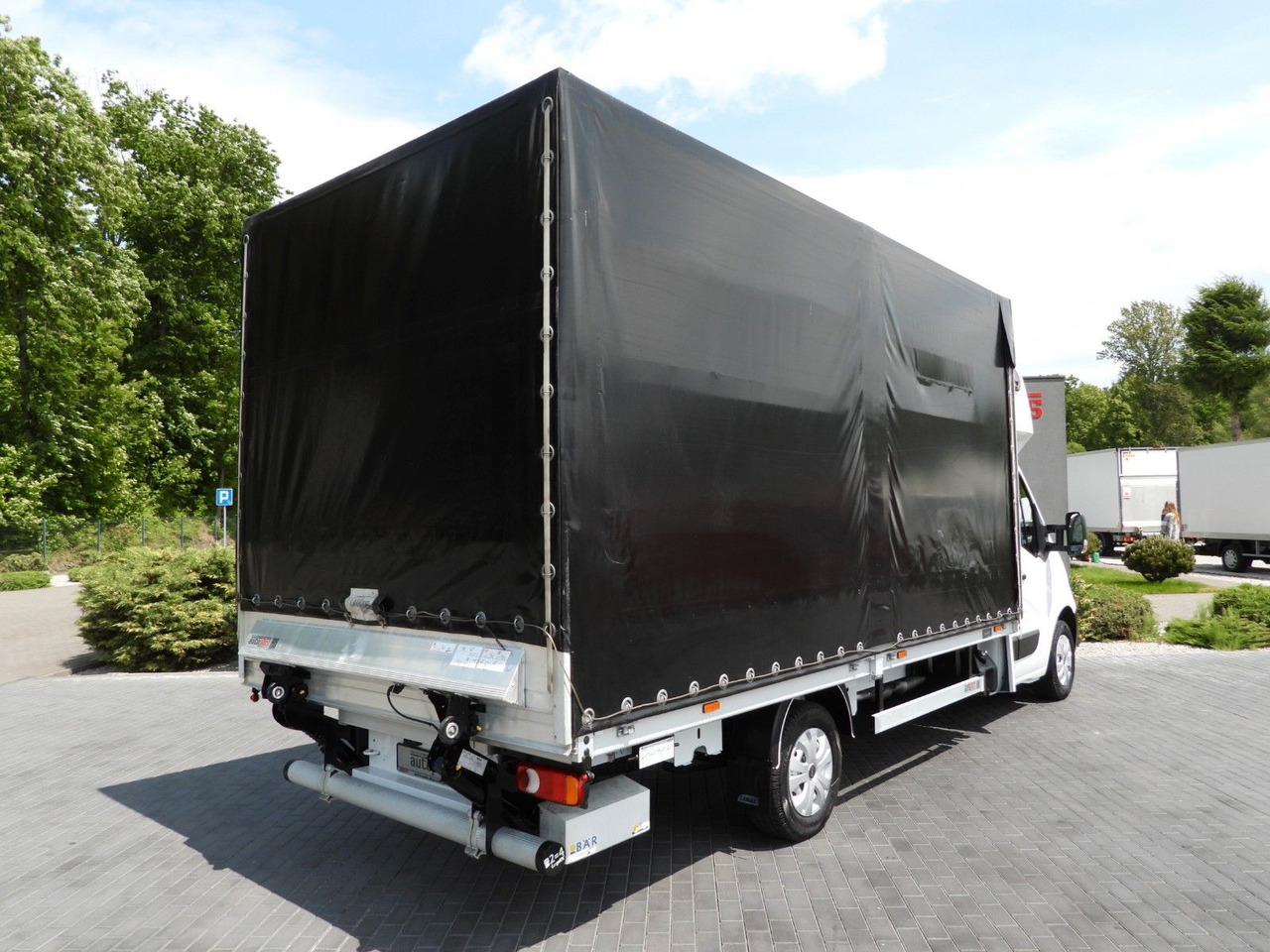 Opel MOVANO PRITSCHE PLANE AUFZUG 9 PALETTEN WEBASTO - شاحنة مغلقة بستائر جانبية: صورة 3 Opel MOVANO PRITSCHE PLANE AUFZUG 9 PALETTEN WEBASTO - شاحنة مغلقة بستائر جانبية: صورة 3