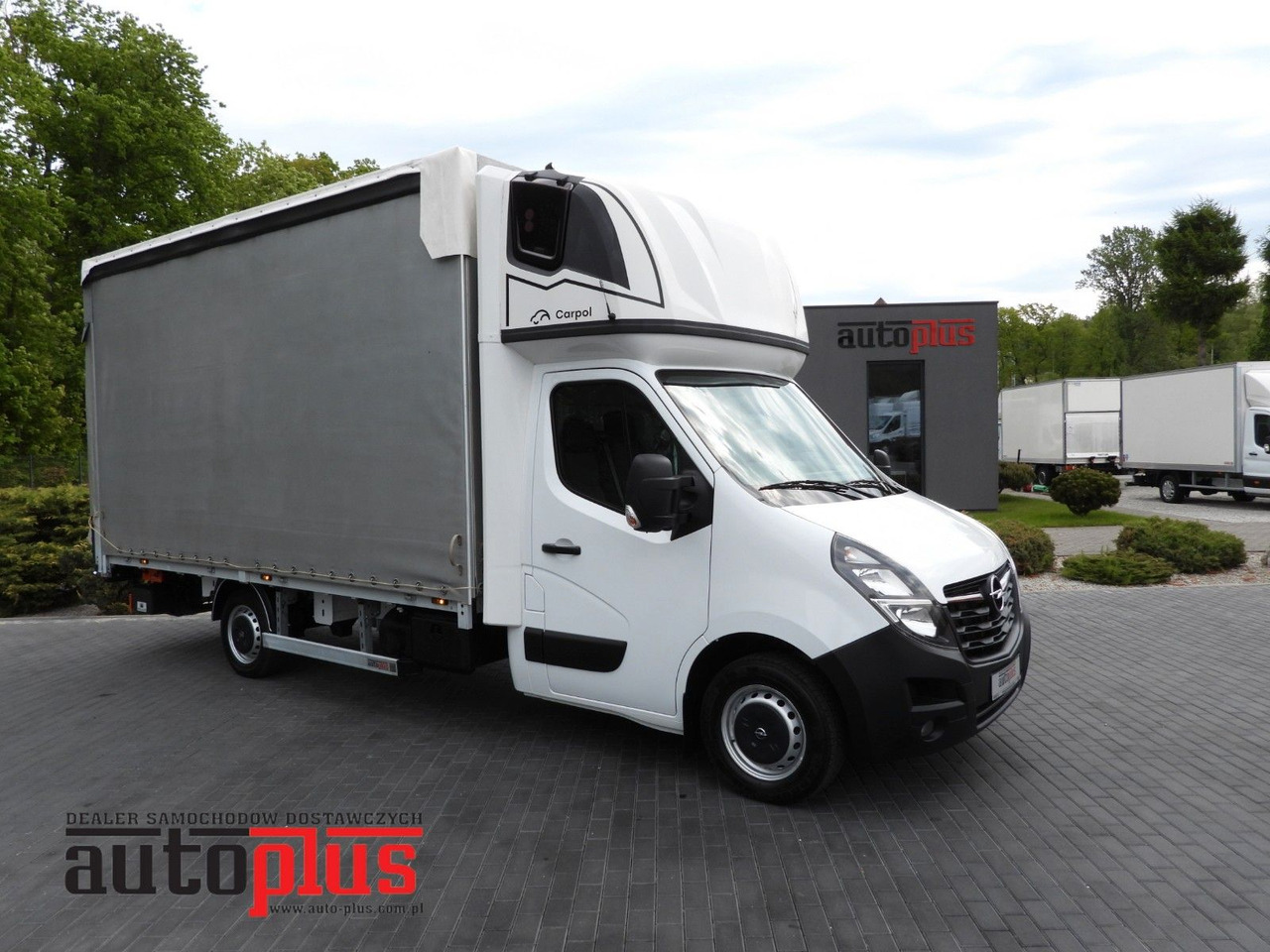 Opel MOVANO PRITSCHE PLANE AUFZUG 9 PALETTEN WEBASTO - شاحنة مغلقة بستائر جانبية: صورة 1 Opel MOVANO PRITSCHE PLANE AUFZUG 9 PALETTEN WEBASTO - شاحنة مغلقة بستائر جانبية: صورة 1