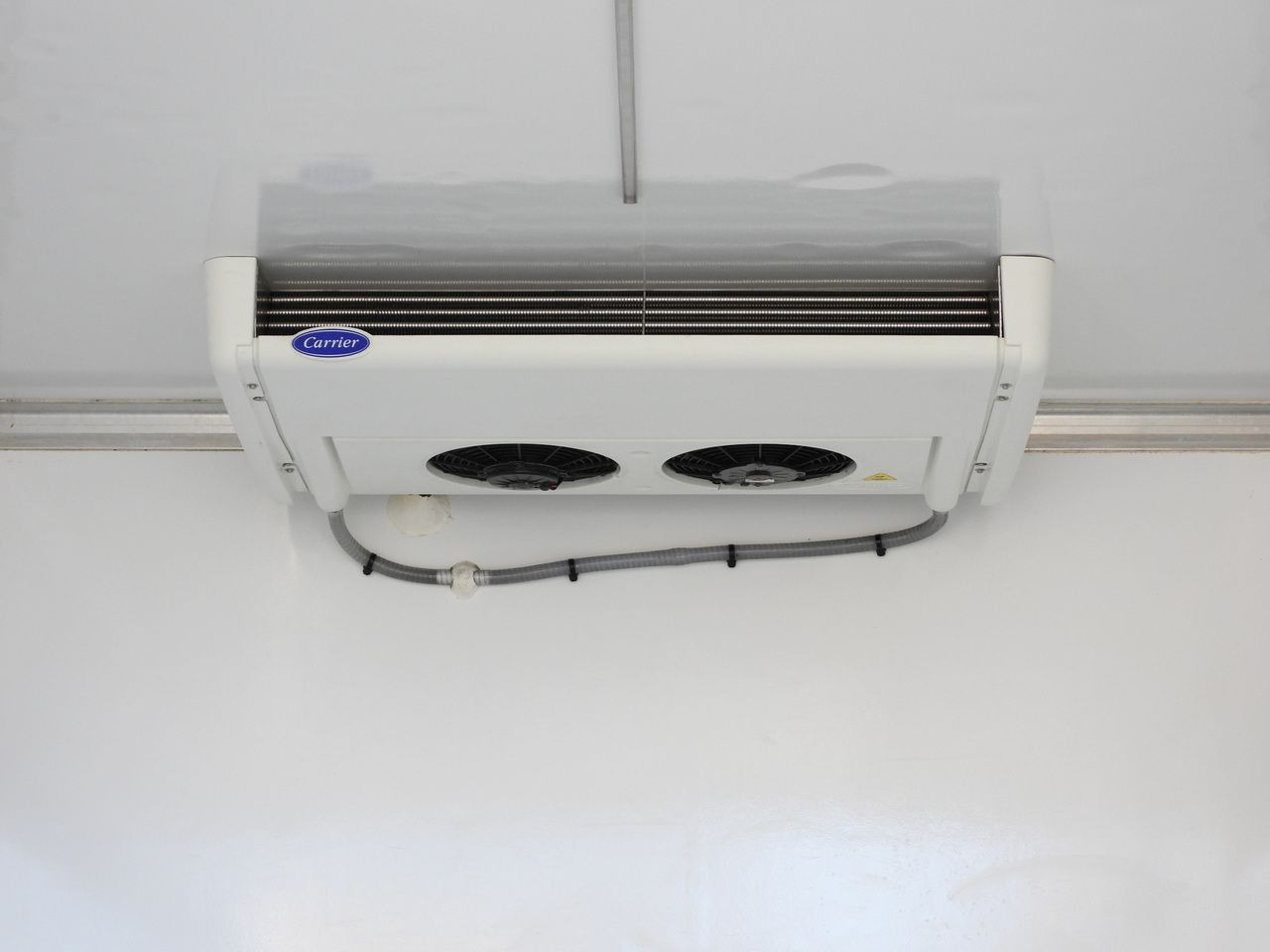 شاحنة توصيل مبردة PEUGEOT BOXER REGRIGERATOR BOX 0*C 8 PALLETS CRUISE CONTROL LED LIGHTS AIR CONDITIONING 165HP: صورة 21 شاحنة توصيل مبردة PEUGEOT BOXER REGRIGERATOR BOX 0*C 8 PALLETS CRUISE CONTROL LED LIGHTS AIR CONDITIONING 165HP: صورة 21