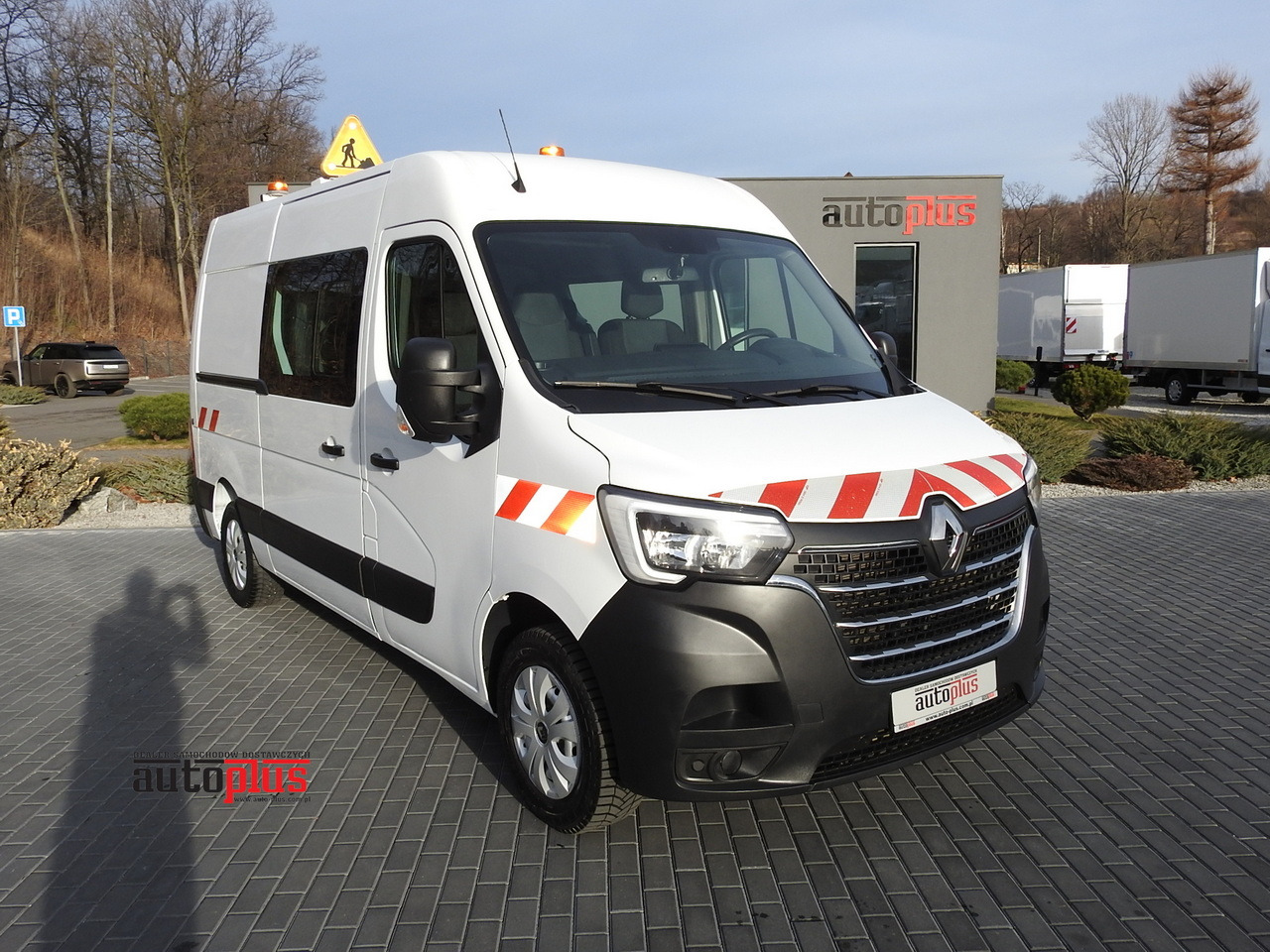 RENAULT MASTER BOX DELIVERY VAN 7 SEATS CRUISE CONTROL AIR CONDITIONING LED LIGHTS 135HP - فان: صورة 1 RENAULT MASTER BOX DELIVERY VAN 7 SEATS CRUISE CONTROL AIR CONDITIONING LED LIGHTS 135HP - فان: صورة 1