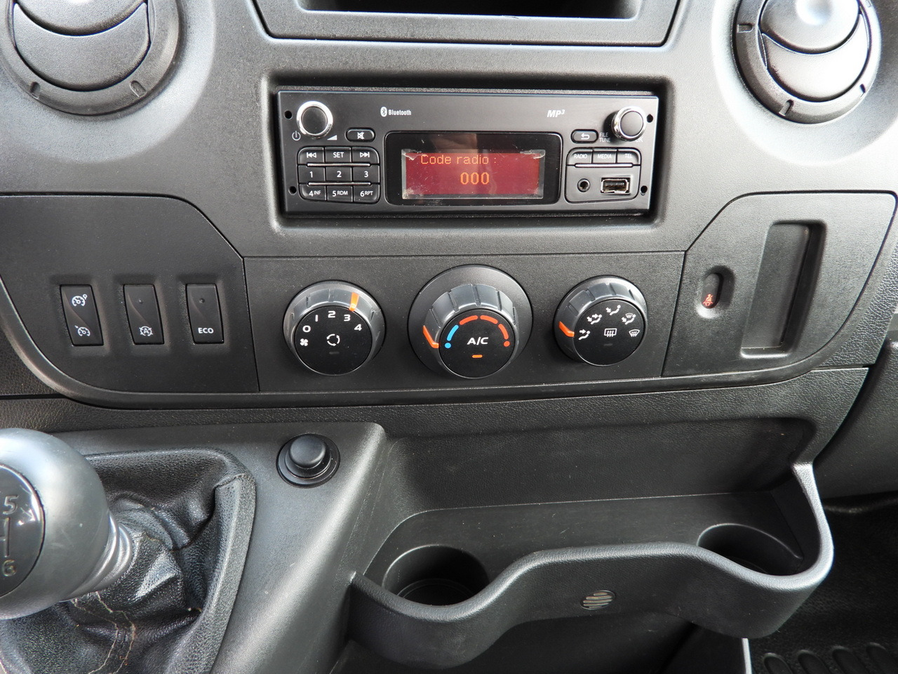 فان RENAULT MASTER BOX DELIVERY VAN 7 SEATS CRUISE CONTROL TWIN WHEELS AIR CONDITIONING  145HP: صورة 30