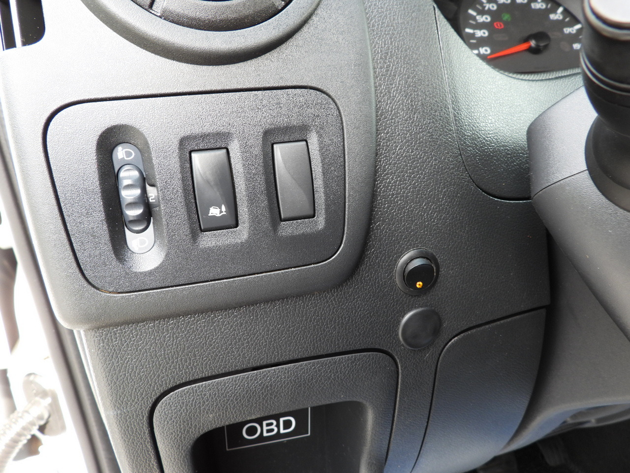 فان RENAULT MASTER BOX DELIVERY VAN 7 SEATS CRUISE CONTROL TWIN WHEELS AIR CONDITIONING  145HP: صورة 23