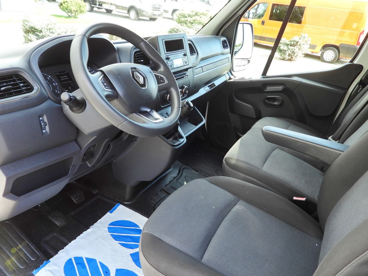 RENAULT MASTER REFRIGERATOR VAN 0*C CRUISE CONTROL LED LIGHTS AIR CONDITIONING 135HP - شاحنة توصيل مبردة: صورة 2 RENAULT MASTER REFRIGERATOR VAN 0*C CRUISE CONTROL LED LIGHTS AIR CONDITIONING 135HP - شاحنة توصيل مبردة: صورة 2