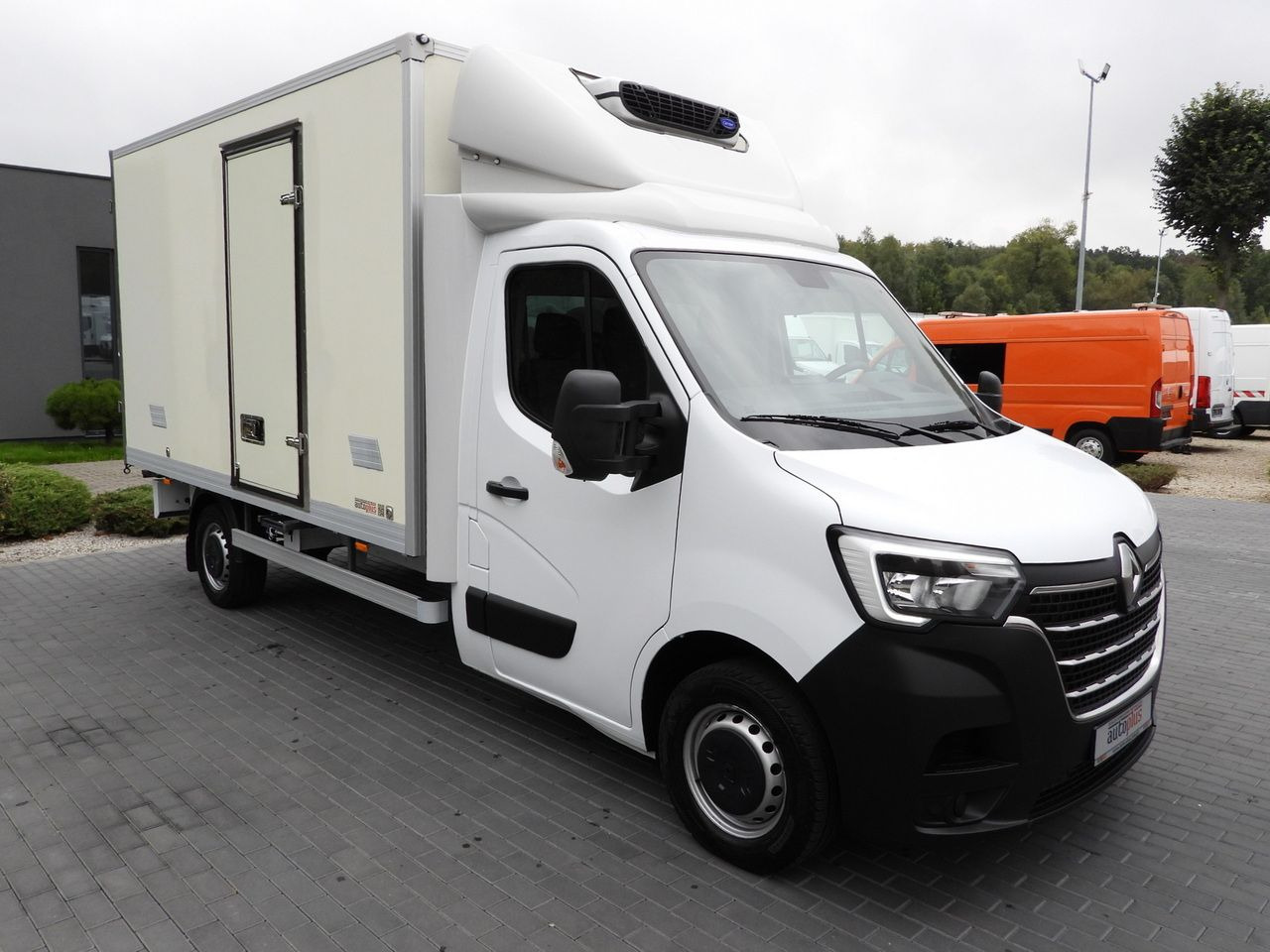 RENAULT MASTER REGRIGERATOR BOX 0*C LED LIGHTS AIR CONDITIONING 165HP - شاحنة توصيل مبردة: صورة 4 RENAULT MASTER REGRIGERATOR BOX 0*C LED LIGHTS AIR CONDITIONING 165HP - شاحنة توصيل مبردة: صورة 4