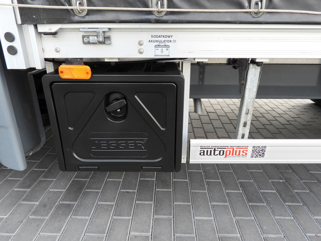 شاحنة مغلقة بستائر جانبية RENAULT MASTER TARPAULIN 10 PALLETS WEBASTO CRUISE CONTROL LED LIGHTS PNEUMATICS AIR CONDITIONING 165HP: صورة 22 شاحنة مغلقة بستائر جانبية RENAULT MASTER TARPAULIN 10 PALLETS WEBASTO CRUISE CONTROL LED LIGHTS PNEUMATICS AIR CONDITIONING 165HP: صورة 22