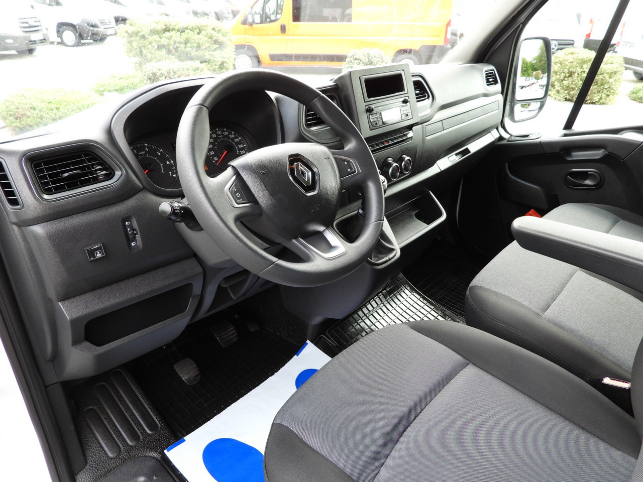 RENAULT MASTER TARPAULIN 10 PALLETS WEBASTO CRUISE CONTROL LED LIGHTS PNEUMATICS AIR CONDITIONING 165HP - شاحنة مغلقة بستائر جانبية: صورة 2 RENAULT MASTER TARPAULIN 10 PALLETS WEBASTO CRUISE CONTROL LED LIGHTS PNEUMATICS AIR CONDITIONING 165HP - شاحنة مغلقة بستائر جانبية: صورة 2