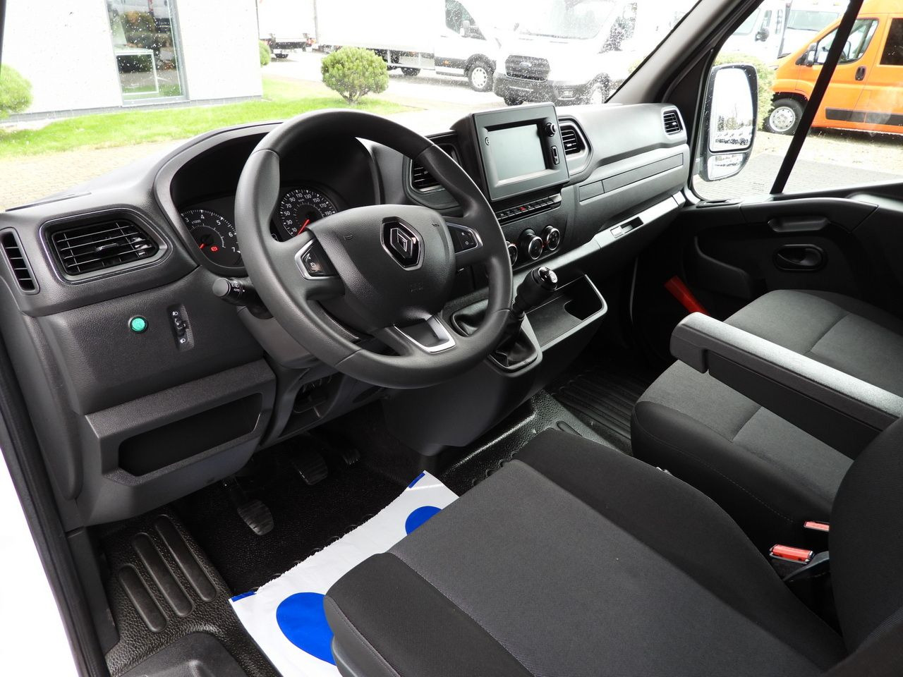 RENAULT MASTER TARPAULIN 10 PALLETS WEBASTO CRUISE CONTROL NAVIGATION LED LIGHTS TWIN WHEELS AIR CONDITIONING 165HP - شاحنة مغلقة بستائر جانبية: صورة 2 RENAULT MASTER TARPAULIN 10 PALLETS WEBASTO CRUISE CONTROL NAVIGATION LED LIGHTS TWIN WHEELS AIR CONDITIONING 165HP - شاحنة مغلقة بستائر جانبية: صورة 2