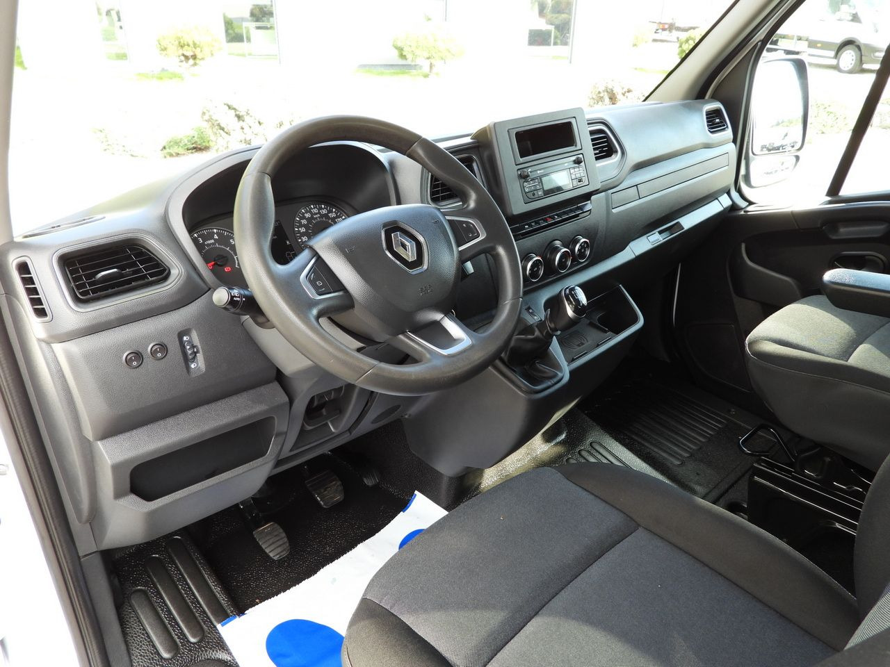RENAULT MASTER TIPPER DOUBLE CABIN DOKA 6 SEATS CRUISE CONTROL LED LIGHTS TWIN WHEELS AIR CONDITIONING 165HP - قلاب صغير: صورة 2 RENAULT MASTER TIPPER DOUBLE CABIN DOKA 6 SEATS CRUISE CONTROL LED LIGHTS TWIN WHEELS AIR CONDITIONING 165HP - قلاب صغير: صورة 2