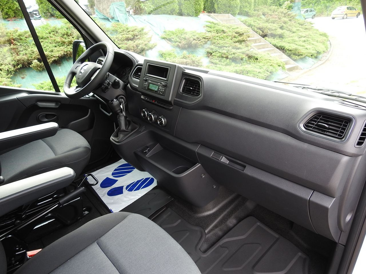 قلاب صغير للبيع RENAULT MASTER: صورة 37 قلاب صغير للبيع RENAULT MASTER: صورة 37