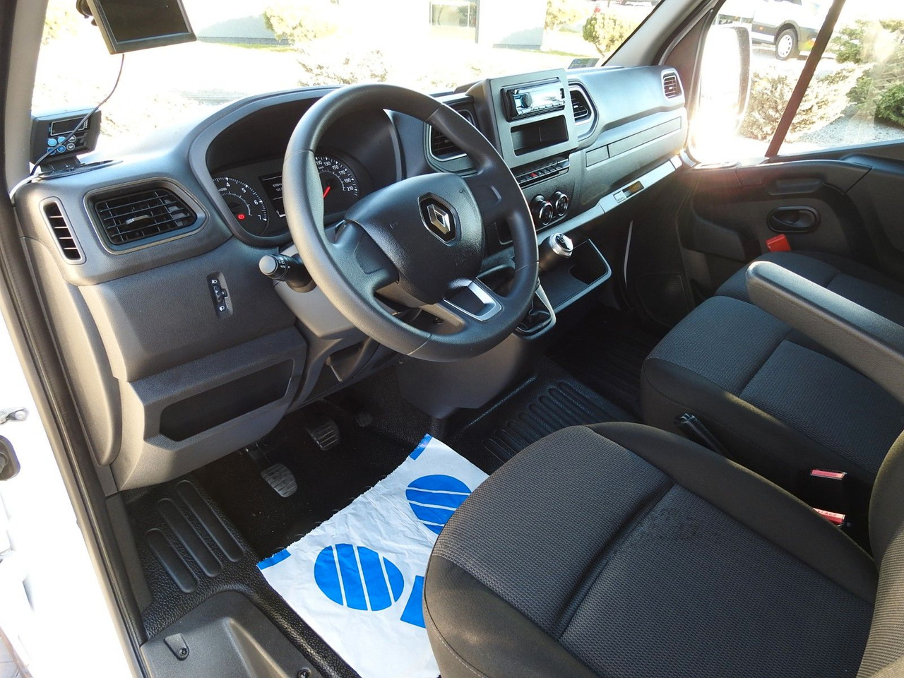 Renault MASTER KÜHLKASTENWAGEN -5*C HEIZFUNKTION A/C Renault MASTER KÜHLKASTENWAGEN -5*C HEIZFUNKTION A/C - شاحنة توصيل مبردة: صورة 2 Renault MASTER KÜHLKASTENWAGEN -5*C HEIZFUNKTION A/C Renault MASTER KÜHLKASTENWAGEN -5*C HEIZFUNKTION A/C - شاحنة توصيل مبردة: صورة 2
