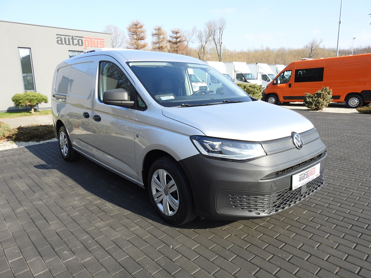 VOLKSWAGEN CADDY REFRIGERATOR VAN -20*C HEATING FUNCTION POWER SUPPLY 230V CRUISE CONTROL LED LIGHTS AIR CONDITIONING 100HP - شاحنة توصيل مبردة: صورة 4 VOLKSWAGEN CADDY REFRIGERATOR VAN -20*C HEATING FUNCTION POWER SUPPLY 230V CRUISE CONTROL LED LIGHTS AIR CONDITIONING 100HP - شاحنة توصيل مبردة: صورة 4