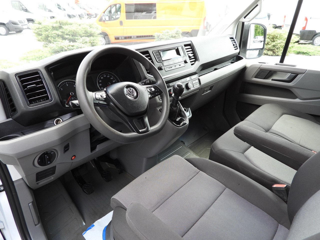 VOLKSWAGEN CRAFTER TARPAULIN 10 PALLETS WEBASTO CRUISE CONTROL AIR CONDITIONING 180HP - شاحنة مغلقة بستائر جانبية: صورة 2 VOLKSWAGEN CRAFTER TARPAULIN 10 PALLETS WEBASTO CRUISE CONTROL AIR CONDITIONING 180HP - شاحنة مغلقة بستائر جانبية: صورة 2