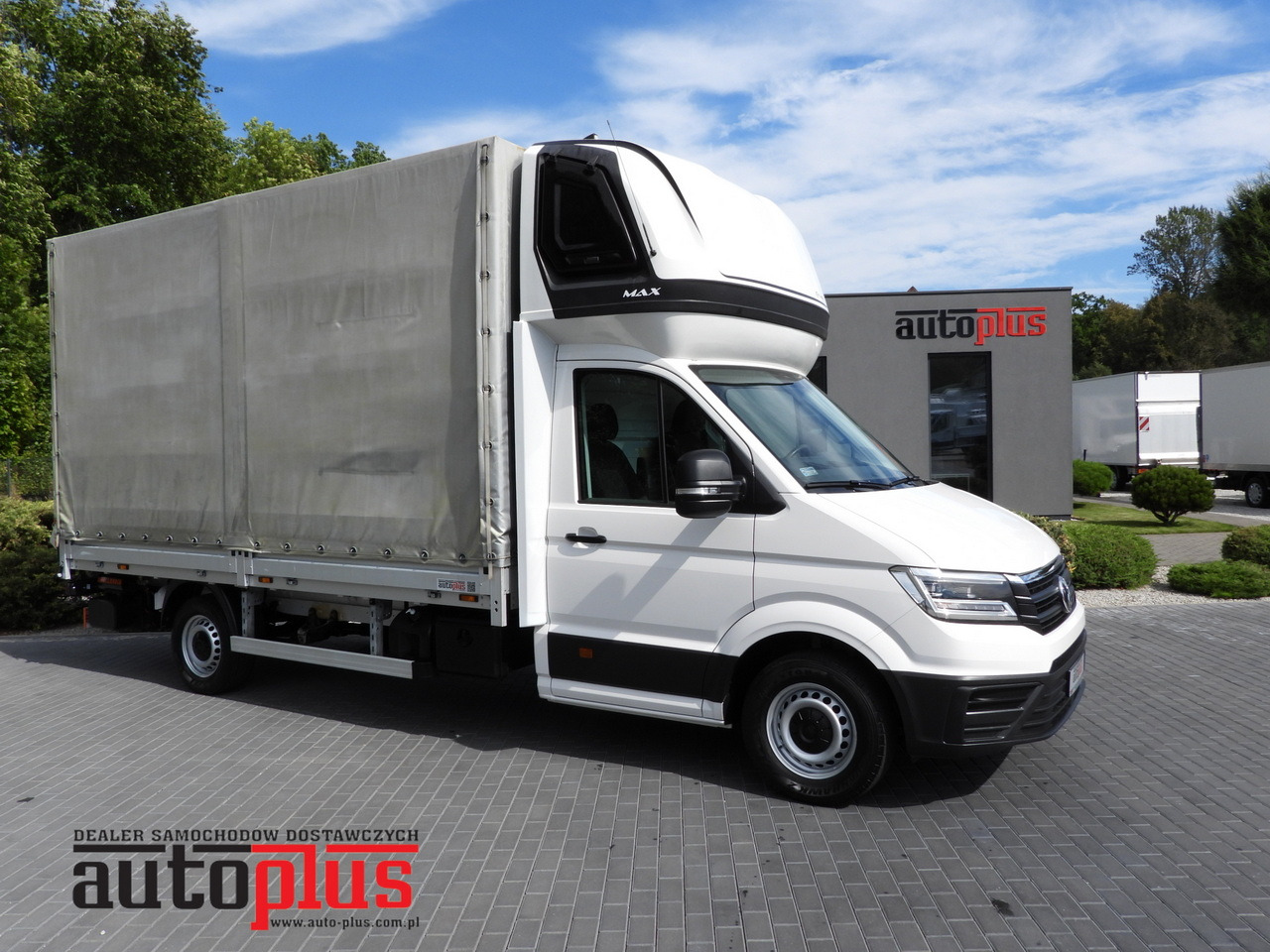 VOLKSWAGEN CRAFTER TARPAULIN LIFT 8 PALLETS WEBASTO CRUISE CONTROL LED LIGHTS AIR CONDITIONING 180HP - شاحنة مغلقة بستائر جانبية: صورة 1 VOLKSWAGEN CRAFTER TARPAULIN LIFT 8 PALLETS WEBASTO CRUISE CONTROL LED LIGHTS AIR CONDITIONING 180HP - شاحنة مغلقة بستائر جانبية: صورة 1