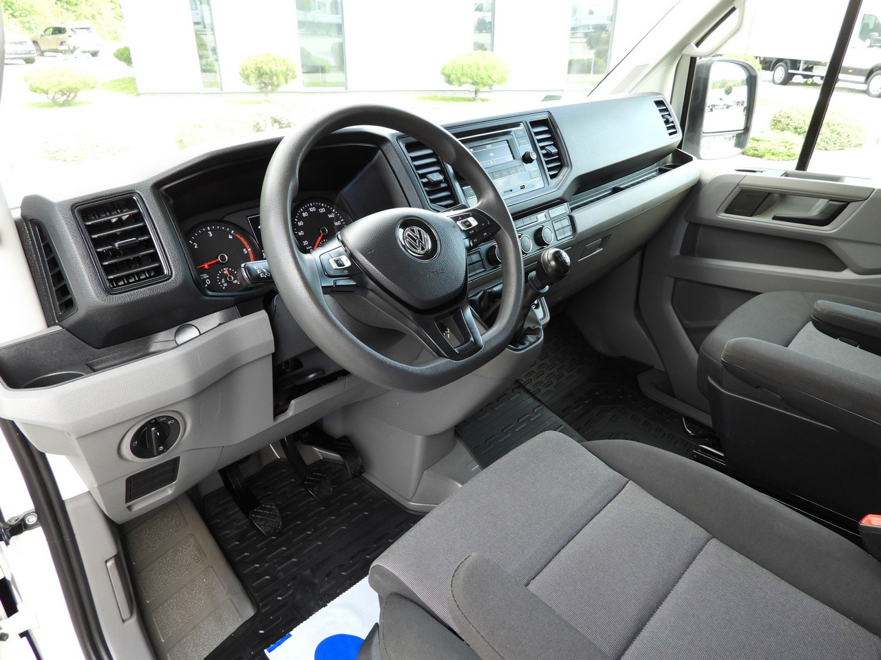 VOLKSWAGEN CRAFTER TARPAULIN LIFT 8 PALLETS WEBASTO CRUISE CONTROL LED LIGHTS AIR CONDITIONING 180HP - شاحنة مغلقة بستائر جانبية: صورة 2 VOLKSWAGEN CRAFTER TARPAULIN LIFT 8 PALLETS WEBASTO CRUISE CONTROL LED LIGHTS AIR CONDITIONING 180HP - شاحنة مغلقة بستائر جانبية: صورة 2