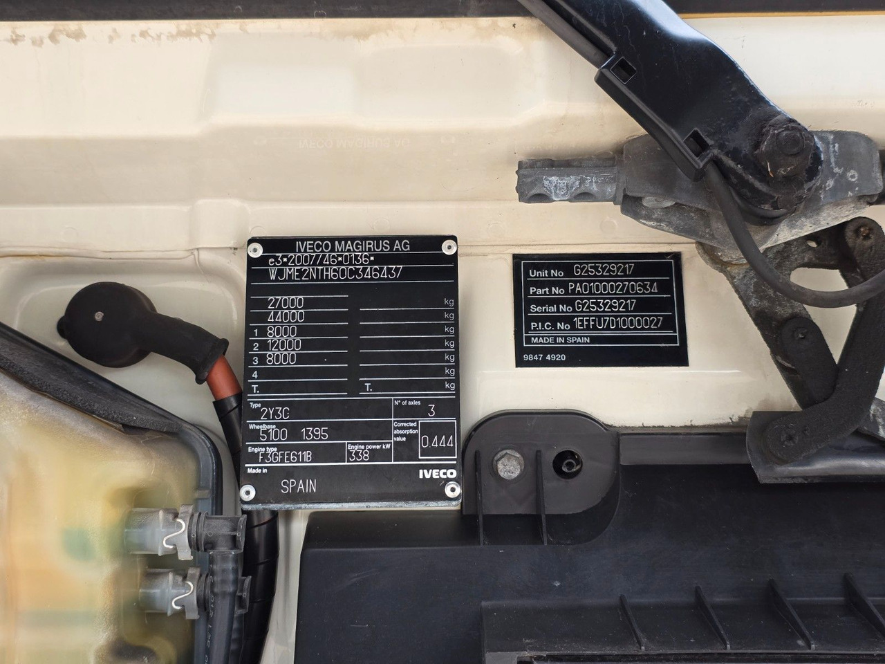 شاحنة مشروبات Iveco Stralis 460 / Ldbw / Lenkachse / Liftachse: صورة 16