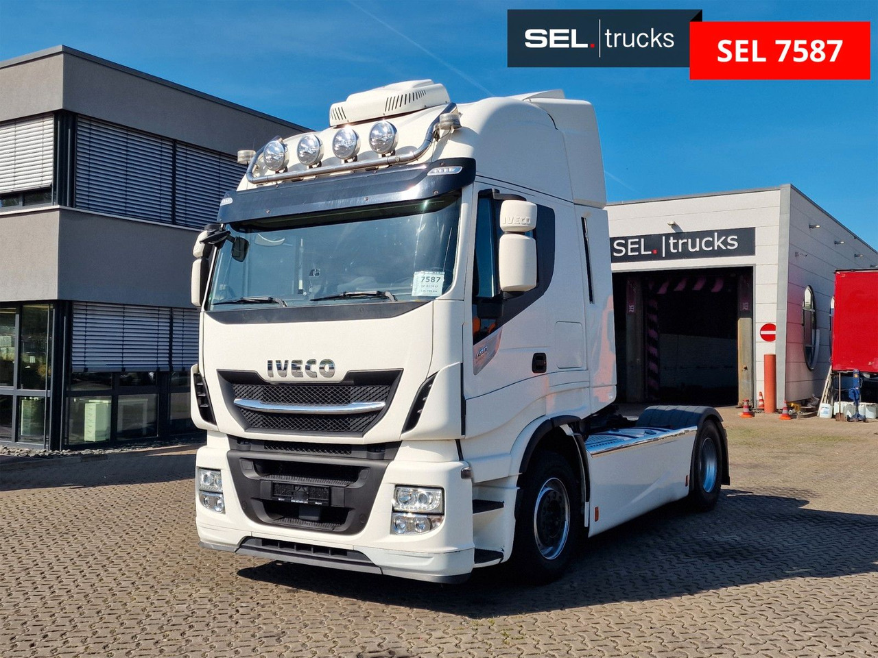 Iveco Stralis 480 / ZF Intarder / Standklima - مقطورة السحب: صورة 1 Iveco Stralis 480 / ZF Intarder / Standklima - مقطورة السحب: صورة 1