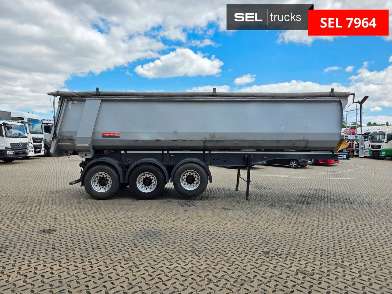 Langendorf SKS-HS 24/30 / Alu-Felgen / Liftachse - نصف مقطورة قلابة: صورة 4 Langendorf SKS-HS 24/30 / Alu-Felgen / Liftachse - نصف مقطورة قلابة: صورة 4