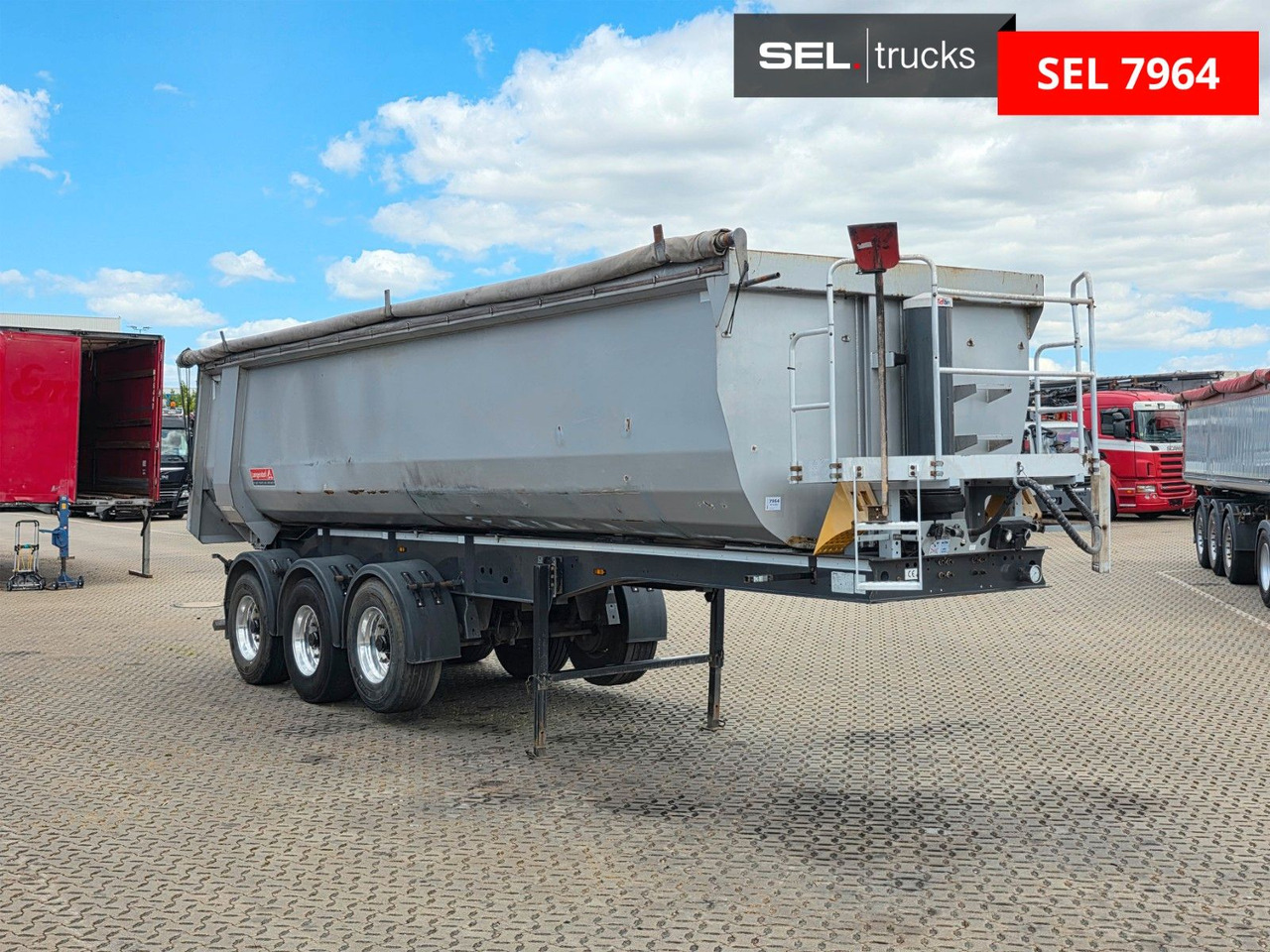 Langendorf SKS-HS 24/30 / Alu-Felgen / Liftachse - نصف مقطورة قلابة: صورة 3 Langendorf SKS-HS 24/30 / Alu-Felgen / Liftachse - نصف مقطورة قلابة: صورة 3