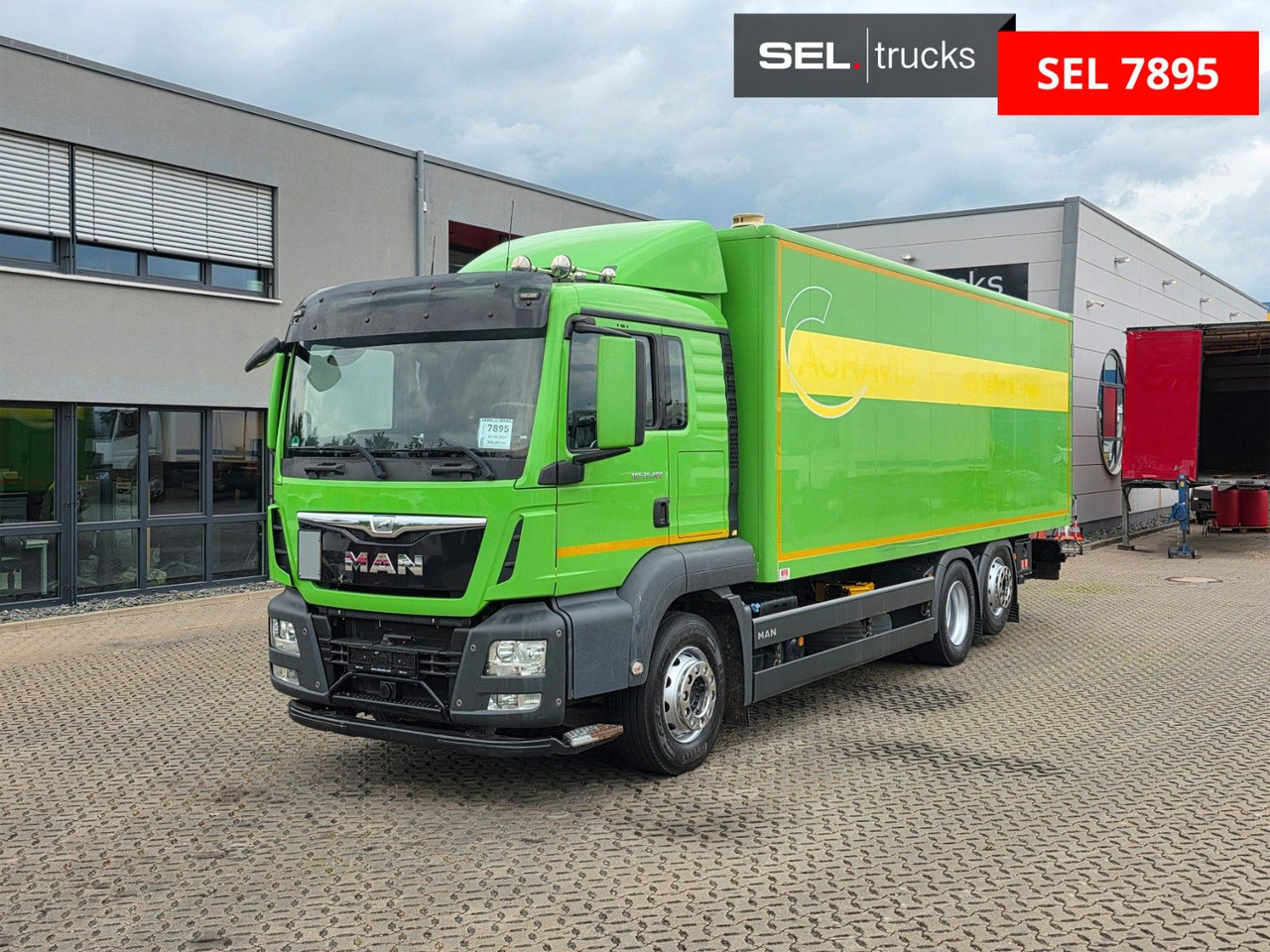 MAN TGS 26.400 6X2-4 LL / Ldbw / ADR AT / Lenkachse - شاحنة صندوقية: صورة 1 MAN TGS 26.400 6X2-4 LL / Ldbw / ADR AT / Lenkachse - شاحنة صندوقية: صورة 1