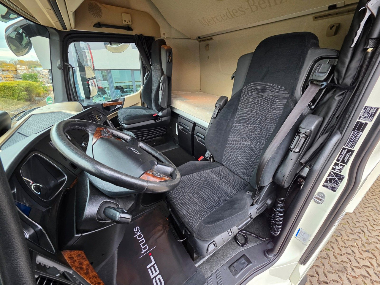 ناقلة حاويات/ شاحنة حاويات Mercedes-Benz Actros 2542 / Standklima / Ldbw / Lenkachse: صورة 27 ناقلة حاويات/ شاحنة حاويات Mercedes-Benz Actros 2542 / Standklima / Ldbw / Lenkachse: صورة 27