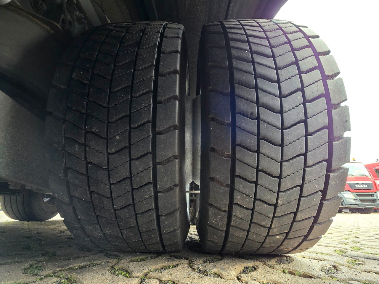 ناقلة حاويات/ شاحنة حاويات Mercedes-Benz Actros 2542 / Standklima / Ldbw / Lenkachse: صورة 41 ناقلة حاويات/ شاحنة حاويات Mercedes-Benz Actros 2542 / Standklima / Ldbw / Lenkachse: صورة 41