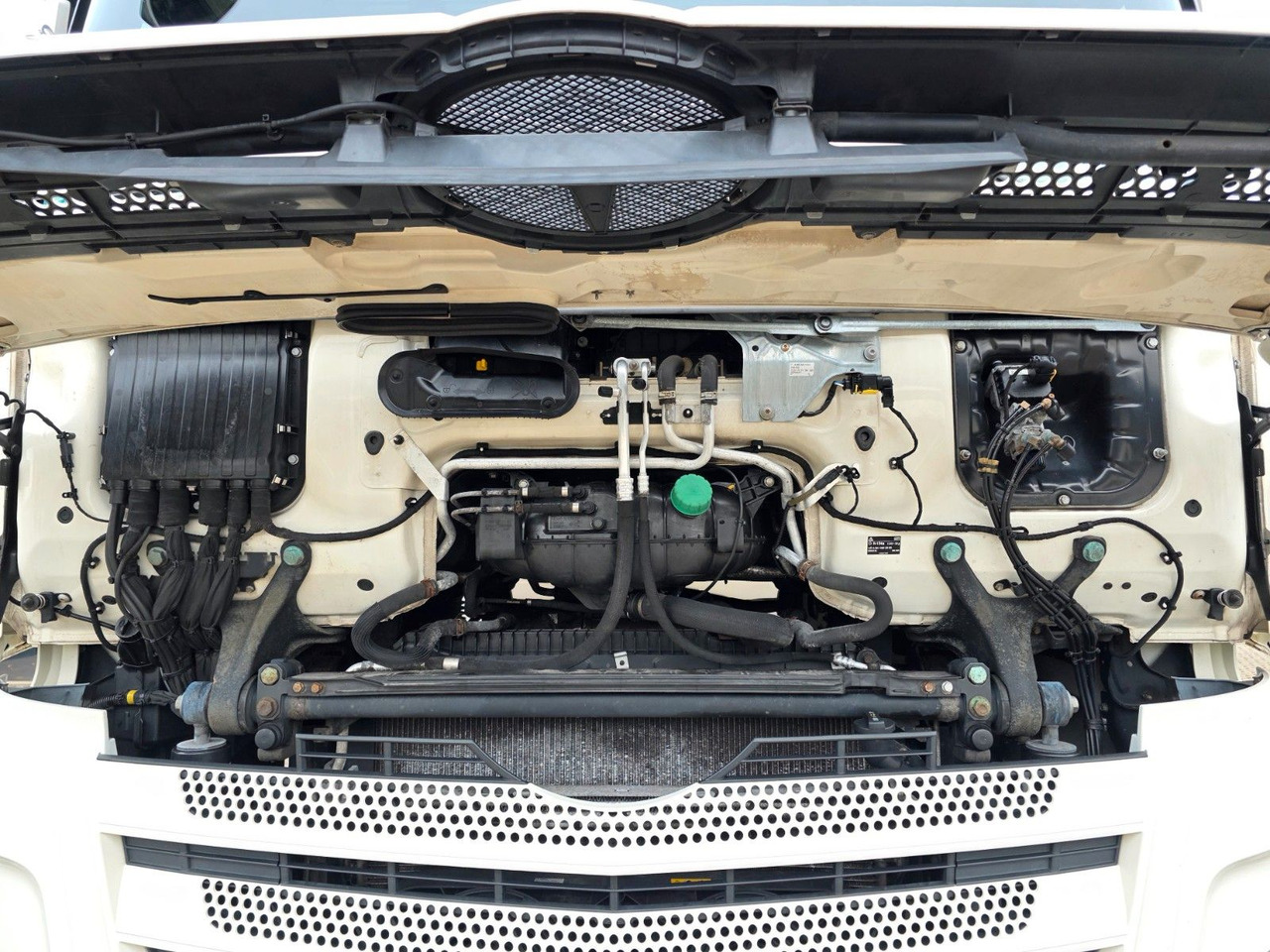 ناقلة حاويات/ شاحنة حاويات Mercedes-Benz Actros 2542 / Standklima / Ldbw / Lenkachse: صورة 25 ناقلة حاويات/ شاحنة حاويات Mercedes-Benz Actros 2542 / Standklima / Ldbw / Lenkachse: صورة 25