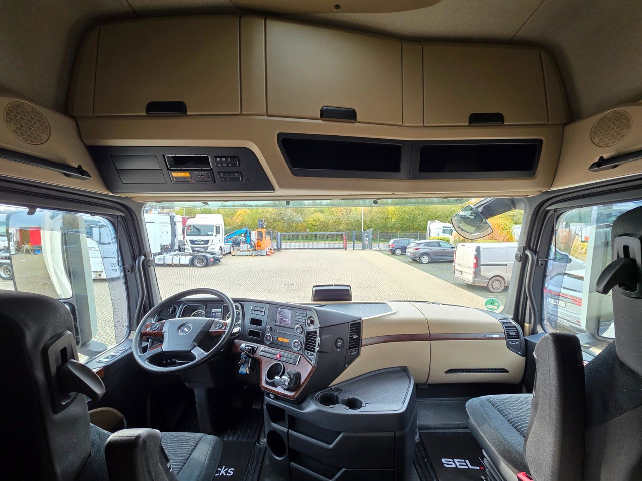 ناقلة حاويات/ شاحنة حاويات Mercedes-Benz Actros 2542 / Standklima / Ldbw / Lenkachse: صورة 32 ناقلة حاويات/ شاحنة حاويات Mercedes-Benz Actros 2542 / Standklima / Ldbw / Lenkachse: صورة 32