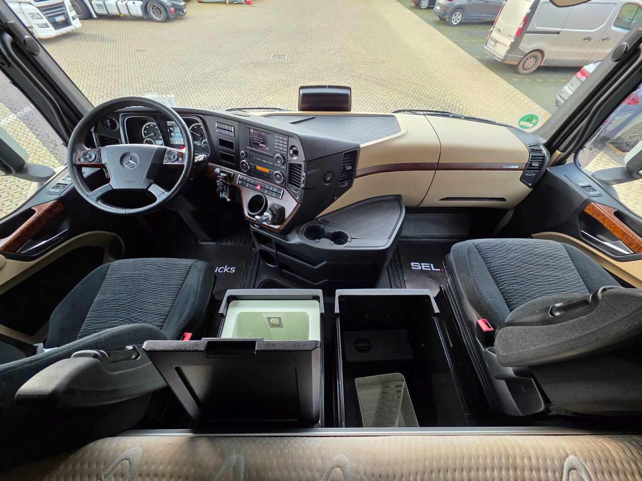 ناقلة حاويات/ شاحنة حاويات Mercedes-Benz Actros 2542 / Standklima / Ldbw / Lenkachse: صورة 31 ناقلة حاويات/ شاحنة حاويات Mercedes-Benz Actros 2542 / Standklima / Ldbw / Lenkachse: صورة 31