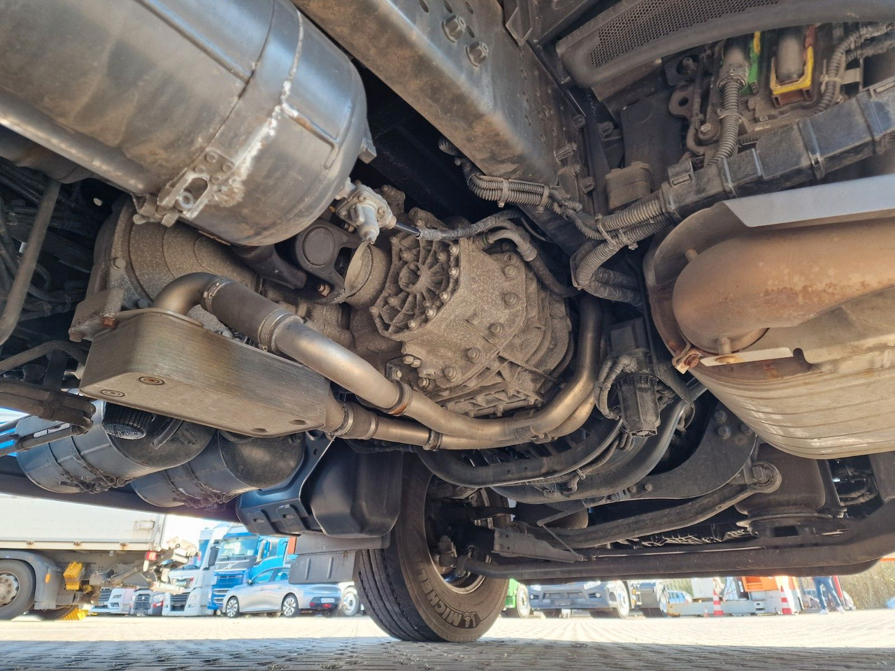 شاحنة ذات ستائر جانبية Mercedes-Benz Actros 2548 / Retarder / Aluklappen / 6E: صورة 12