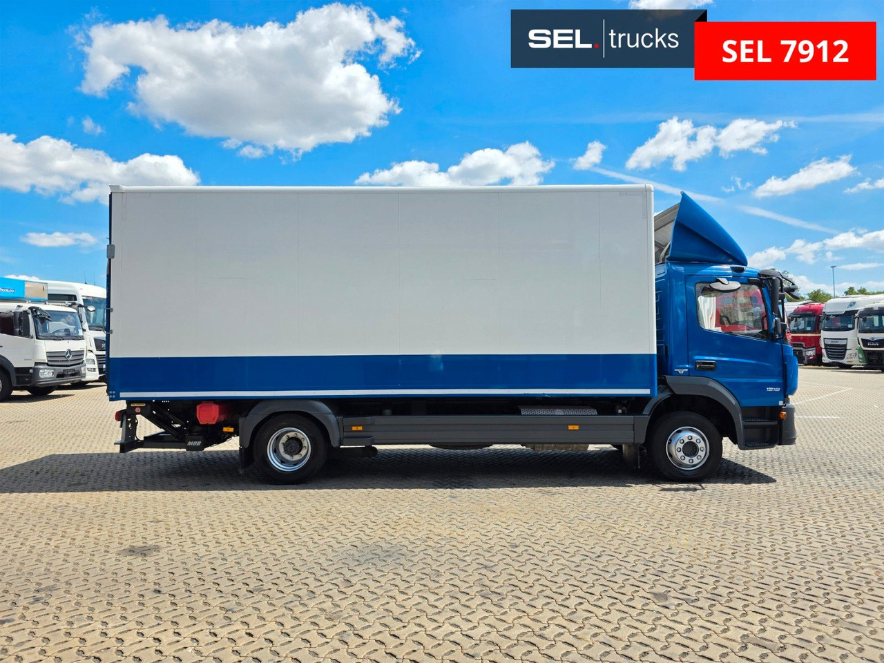 Mercedes-Benz Atego 1218 / Ladebordwand - شاحنة صندوقية: صورة 4 Mercedes-Benz Atego 1218 / Ladebordwand - شاحنة صندوقية: صورة 4