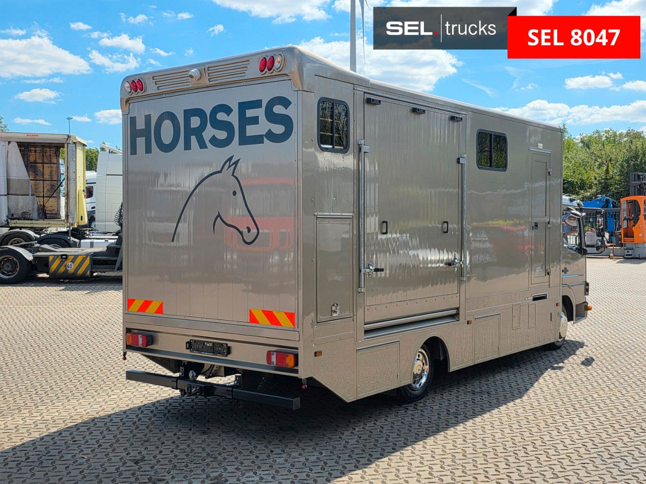 Mercedes-Benz Atego 818L - شاحنة ماشية: صورة 5 Mercedes-Benz Atego 818L - شاحنة ماشية: صورة 5