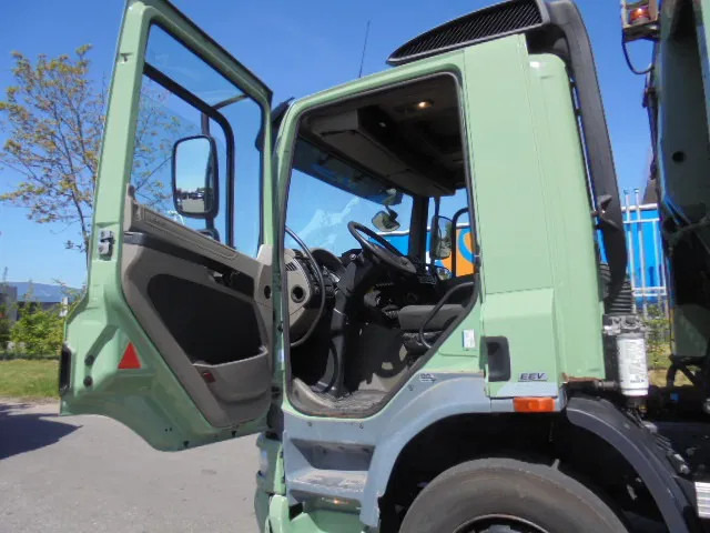 شاحنة قمامة DAF CF 250 6X2: صورة 12