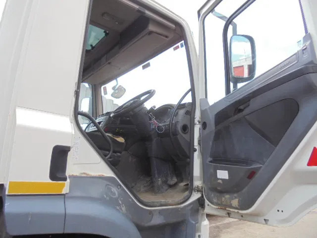 شاحنة قلاب, شاحنة كرين DAF CF 370 8X4 + PALFINGER EPSILON: صورة 7