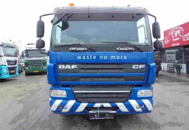 DAF CF 75.250 6X2 - شاحنة بهيكل معدني للمقصورة: صورة 2 DAF CF 75.250 6X2 - شاحنة بهيكل معدني للمقصورة: صورة 2