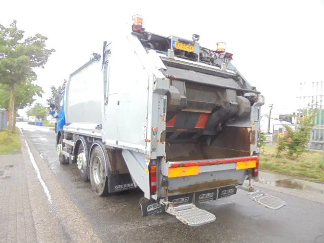 DAF CF 75 310 NL KENTEKEN TUV-APK 01-26 - شاحنة قمامة: صورة 4 DAF CF 75 310 NL KENTEKEN TUV-APK 01-26 - شاحنة قمامة: صورة 4