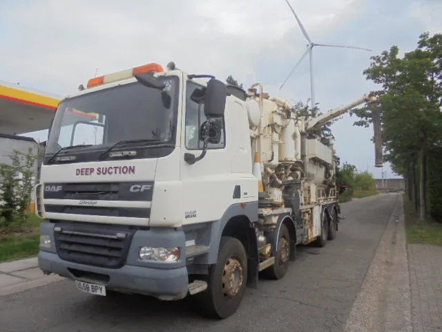 DAF CF 85.410 8X4 BLADGEVEERD - فراغ شاحنة: صورة 1 DAF CF 85.410 8X4 BLADGEVEERD - فراغ شاحنة: صورة 1