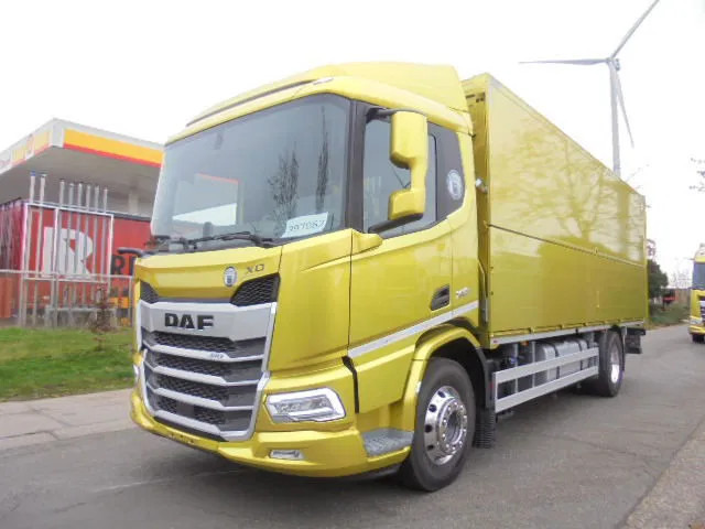 DAF XD 370 FA DEMO MET FABRIEKS GARANTIE - شاحنة صندوقية: صورة 1 DAF XD 370 FA DEMO MET FABRIEKS GARANTIE - شاحنة صندوقية: صورة 1