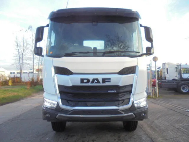 DAF XDC 450 8X4 DEMO UNUSED RHD - شاحنة بهيكل معدني للمقصورة: صورة 2 DAF XDC 450 8X4 DEMO UNUSED RHD - شاحنة بهيكل معدني للمقصورة: صورة 2