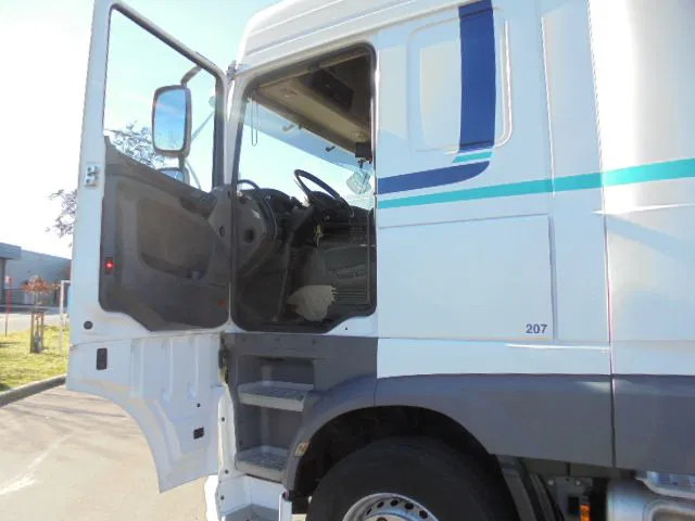 رأس تريلا DAF XF 440 125XDAF 106 TRACTOR HEAD IN STOCK: صورة 7 رأس تريلا DAF XF 440 125XDAF 106 TRACTOR HEAD IN STOCK: صورة 7